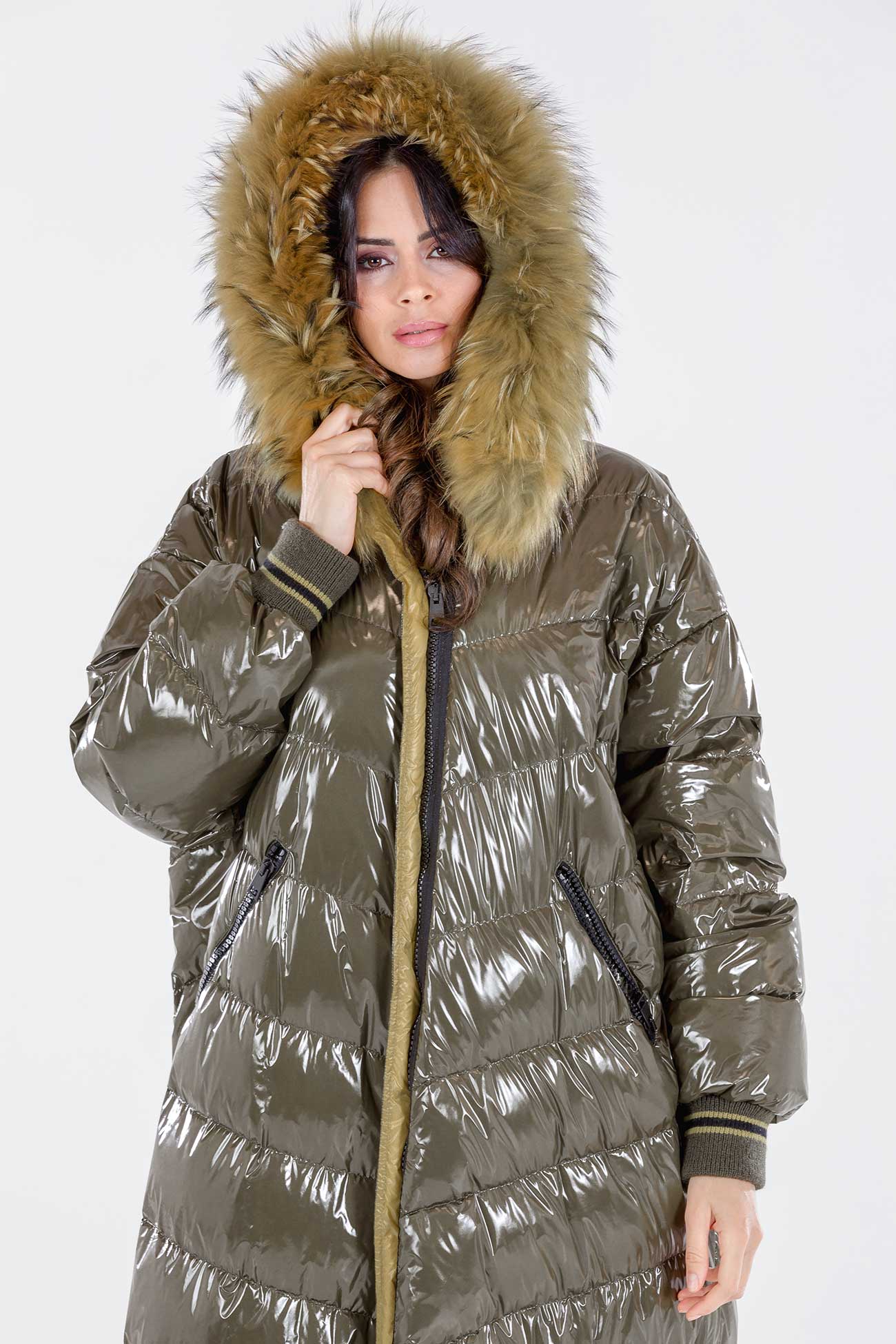 Hooded oversize down coat