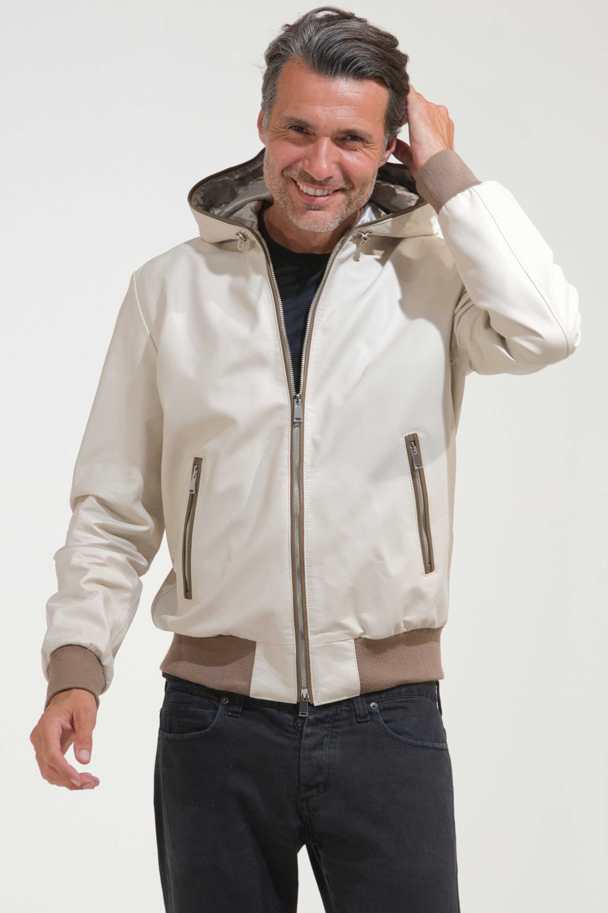 BOMBER PELLE CON CAPPUCCIO BOMBER PELLE CON CAPPUCCIO